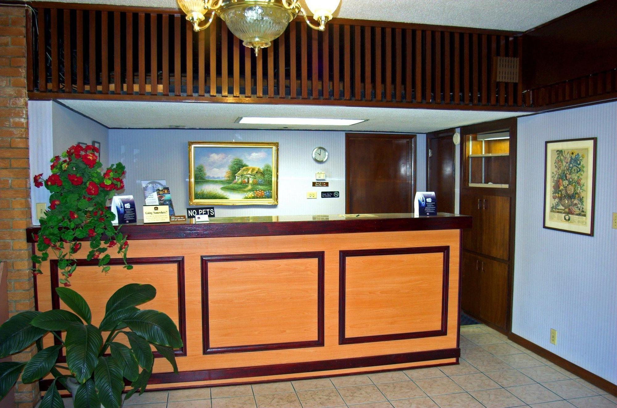 The Carolinian Inn Уилмингтон Экстерьер фото