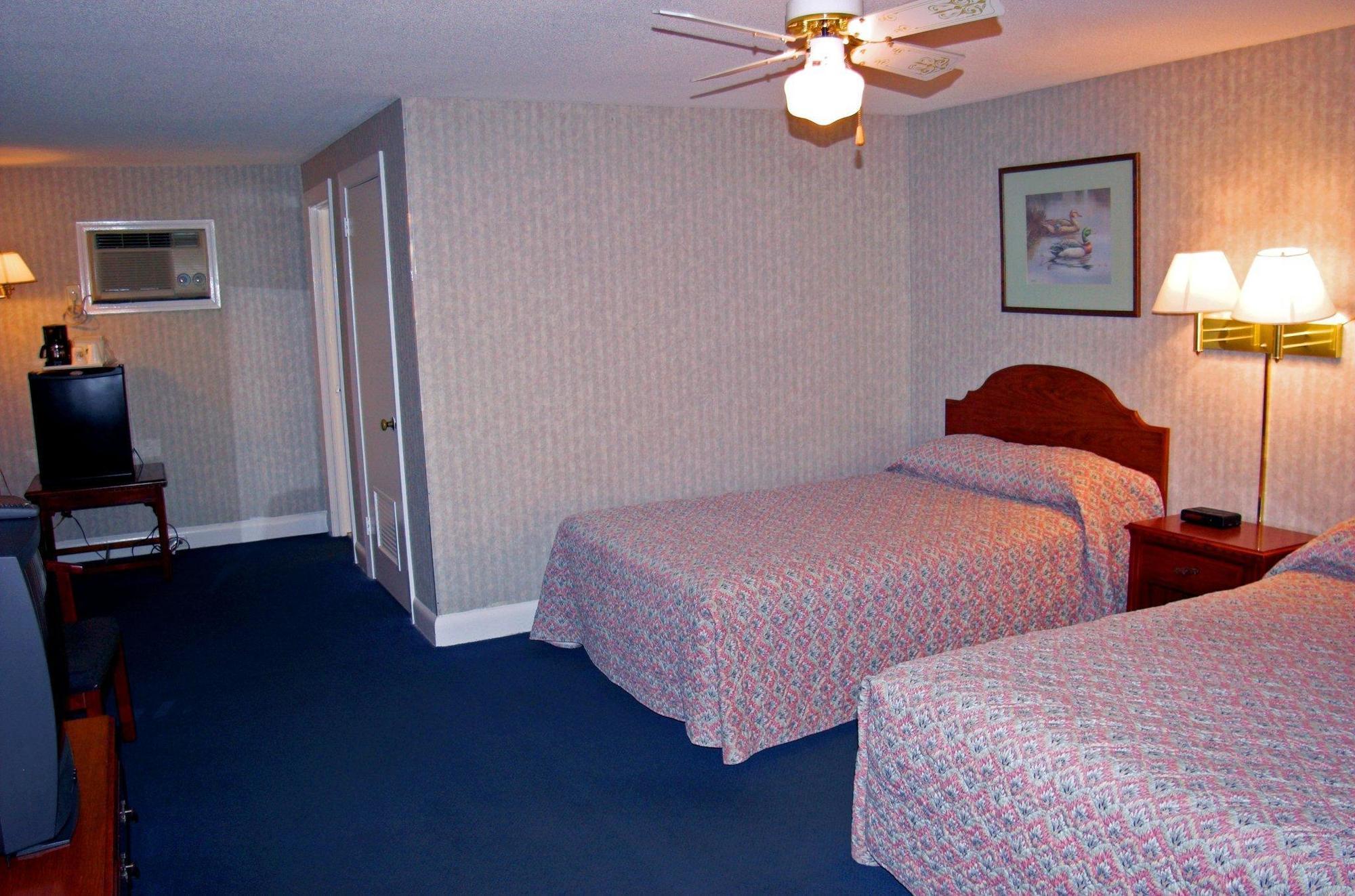 The Carolinian Inn Уилмингтон Экстерьер фото