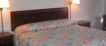 The Carolinian Inn Уилмингтон Экстерьер фото